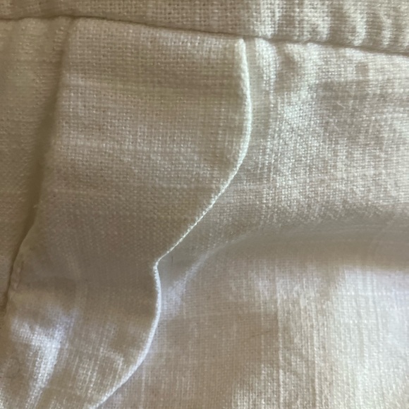 CYNTHIA CROWLEY WHITE SCALLOPED SHORTS SIZE 10 - Picture 4 of 6